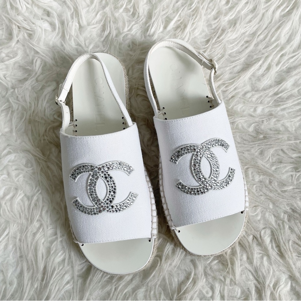 Chanel 24S Interlocking CC Logo Espadrille Slingback White Canvas Rhinestone 38